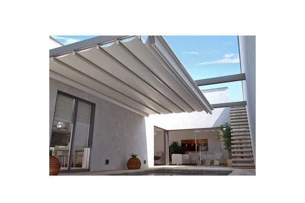 15-retractable-skylight3B0DBB32-07AF-F5F2-588C-B0184EC1E3D2.jpg